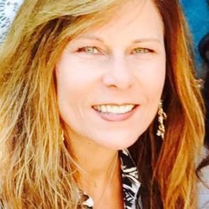 Meet your Posher, Connie